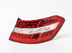 Aizmugures lukturis Mercedes-Benz E-class W212 (2009-2013), lab.pusē, stūris ― AUTOERA.LV