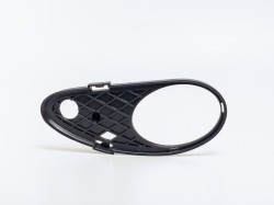 Front fog lamp grill Mercedes-Benz C-class W203 (2000-2007), right ― AUTOERA.LV