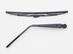 Aizm.logu slotiņa ar katu priekš Toyota Corolla (2001-2007), 35cm ― AUTOERA.LV