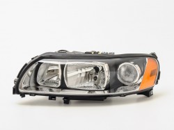 Priekšējais lukturis Volvo S60 (2004-2009), kreis.pusē ― AUTOERA.LV