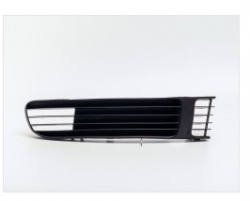 Priekšēja bampera reste VW Passat B5 (1996-2000), pa labi ― AUTOERA.LV
