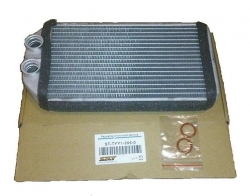 Salona radiātors Toyota Rav4 (1994-2000) ― AUTOERA.LV